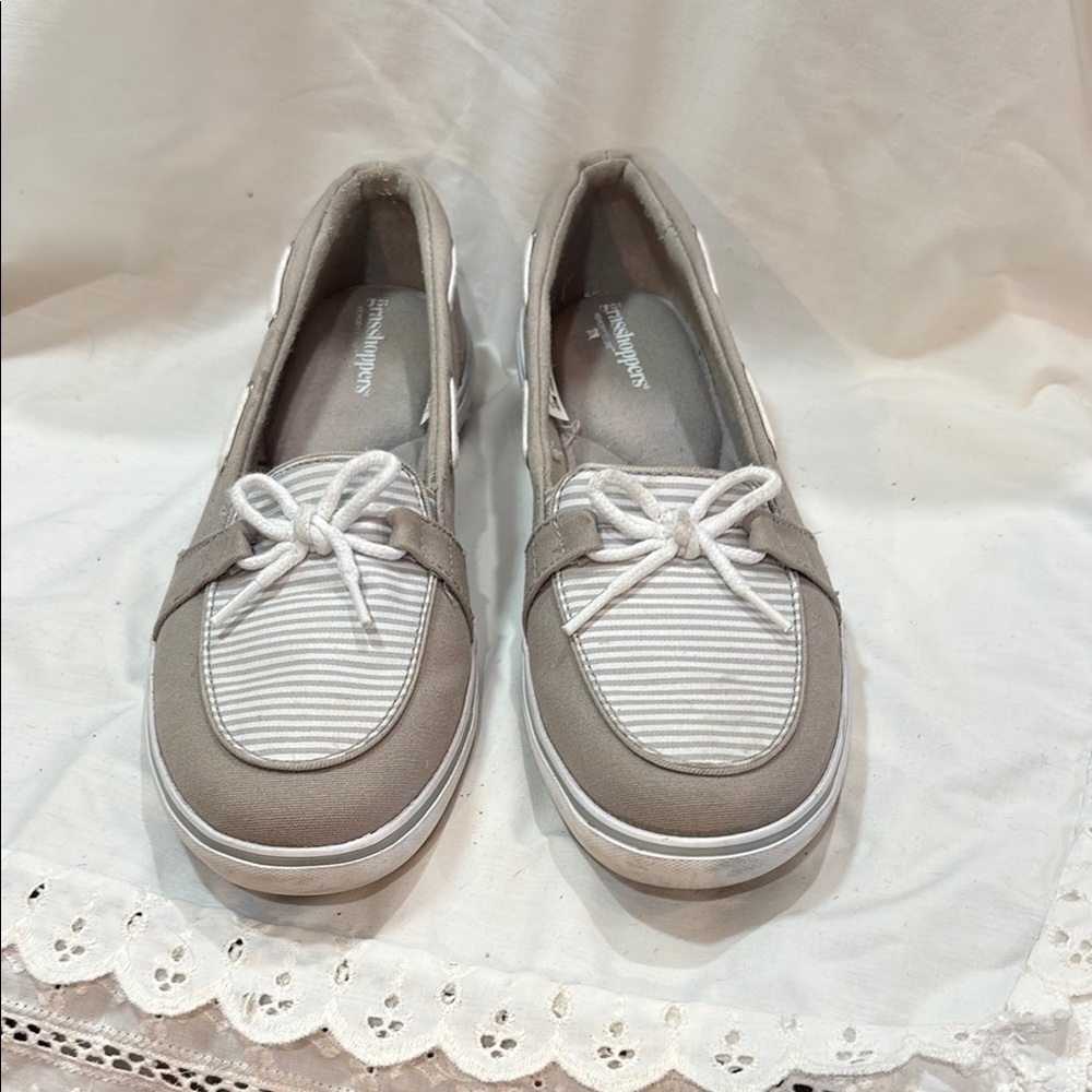 Grasshopper Windsor Bow Shoes